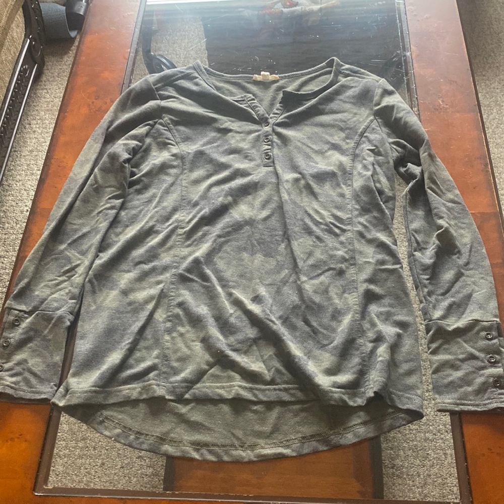 Camo long sleeve tee